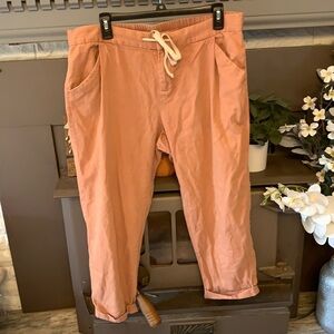 Old navy linen style Capri pants